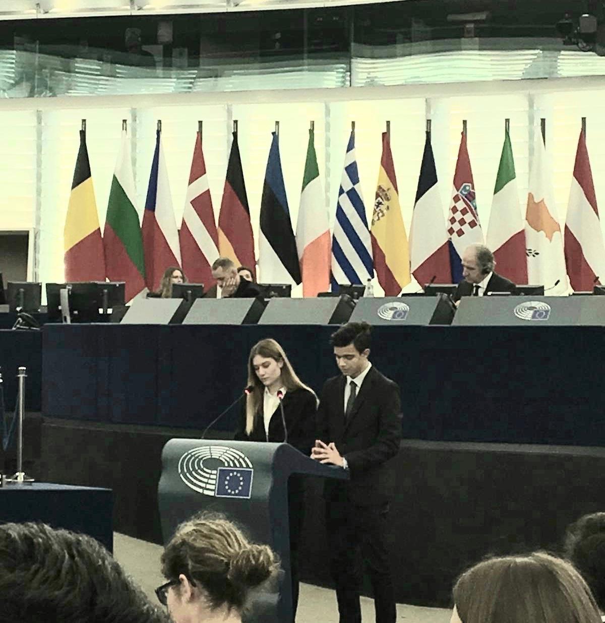 Yağmur Denizer Avrupa Parlamentosunda